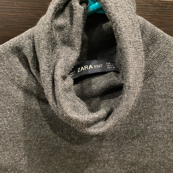 Zara charcoal gray knit turtle neck - Picture 2 of 2